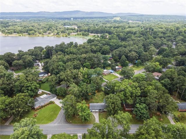 525 Elliott Drive NW, Rome, GA 30165