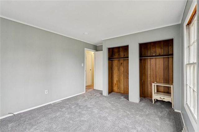 2715 Myrtle Dr, Lower Burrell, PA 15068