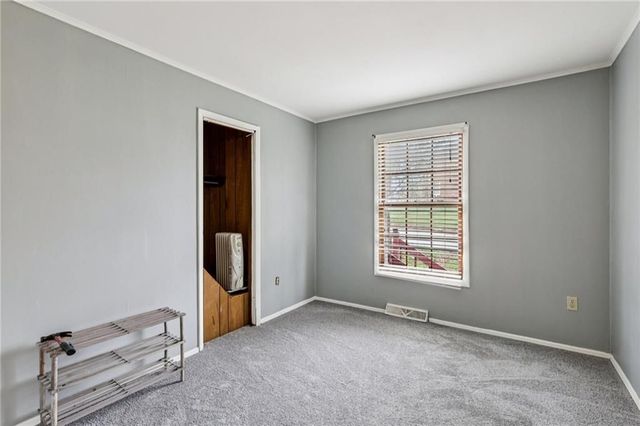 2715 Myrtle Dr, Lower Burrell, PA 15068