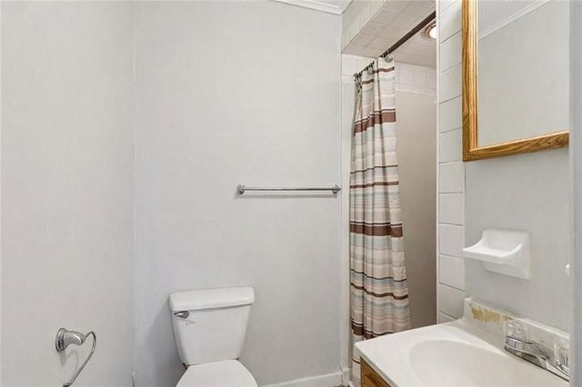 2715 Myrtle Dr, Lower Burrell, PA 15068