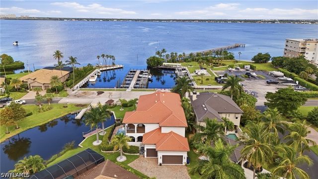 14800 Laguna DR, Fort Myers, FL 33908