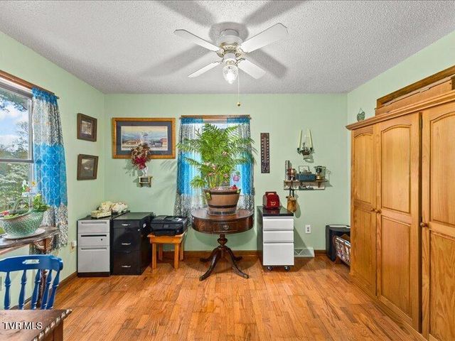 814 Dogwood Drive, Erwin, TN 37650