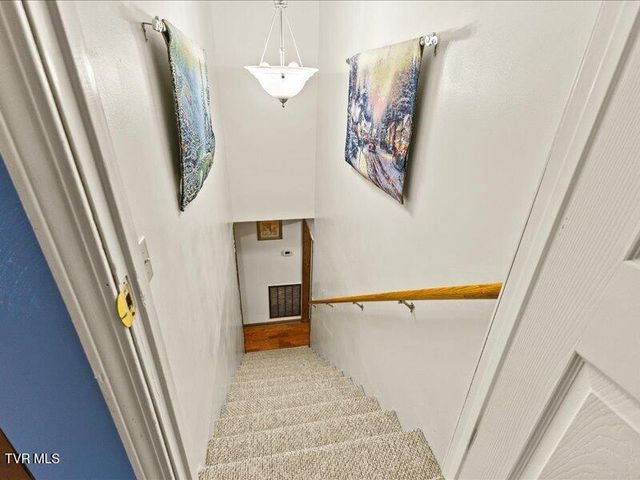 814 Dogwood Drive, Erwin, TN 37650