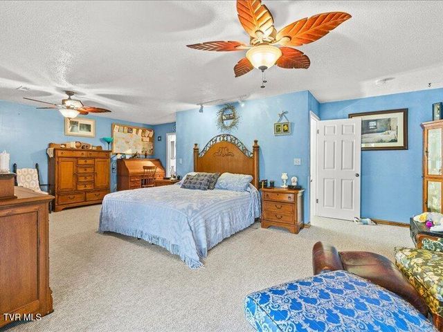 814 Dogwood Drive, Erwin, TN 37650