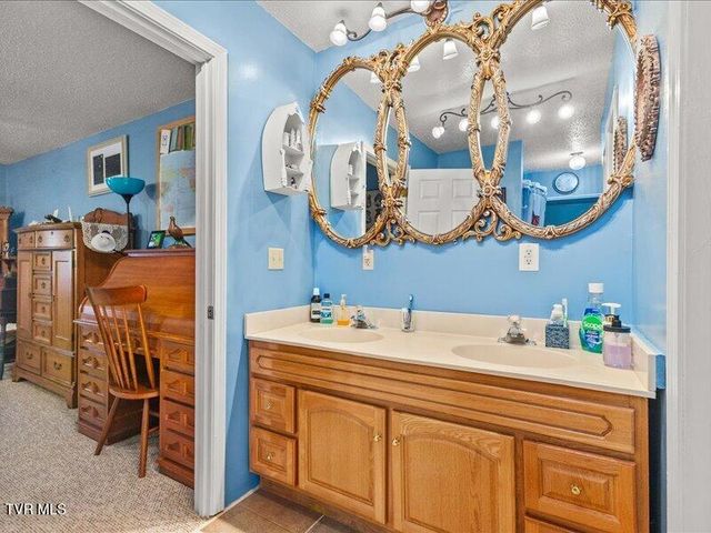 814 Dogwood Drive, Erwin, TN 37650