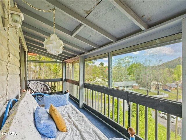 814 Dogwood Drive, Erwin, TN 37650