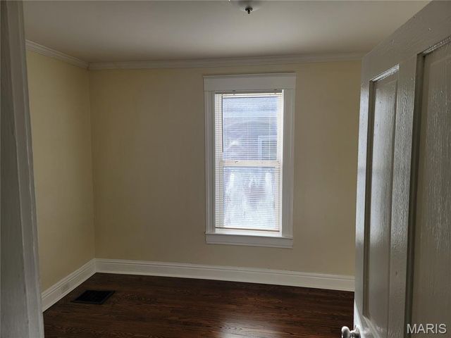 338 Saint Louis Avenue 1F, St Louis, MO 63135