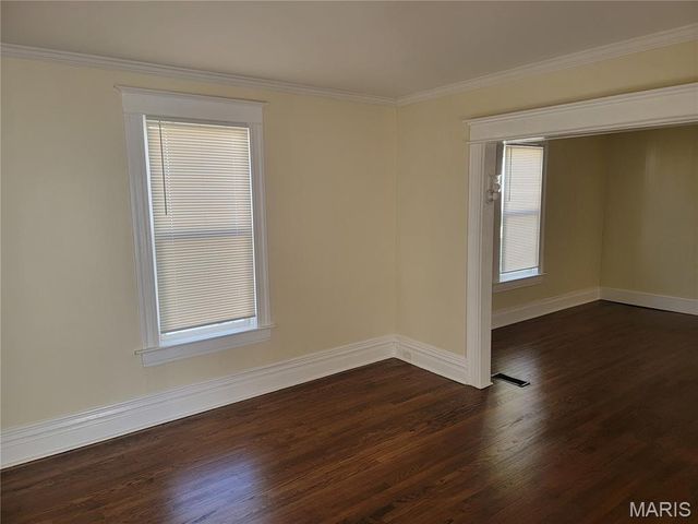 338 Saint Louis Avenue 1F, St Louis, MO 63135