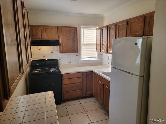 338 Saint Louis Avenue 1F, St Louis, MO 63135