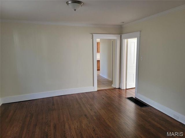 338 Saint Louis Avenue 1F, St Louis, MO 63135