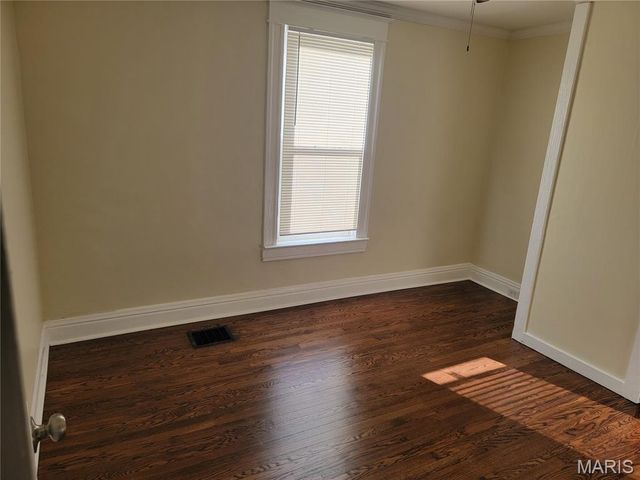 338 Saint Louis Avenue 1F, St Louis, MO 63135