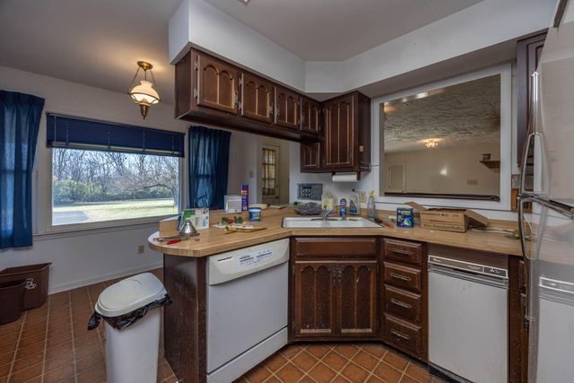 479 Bourbon Acres Road, Paris, KY 40361