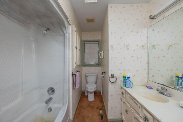 479 Bourbon Acres Road, Paris, KY 40361