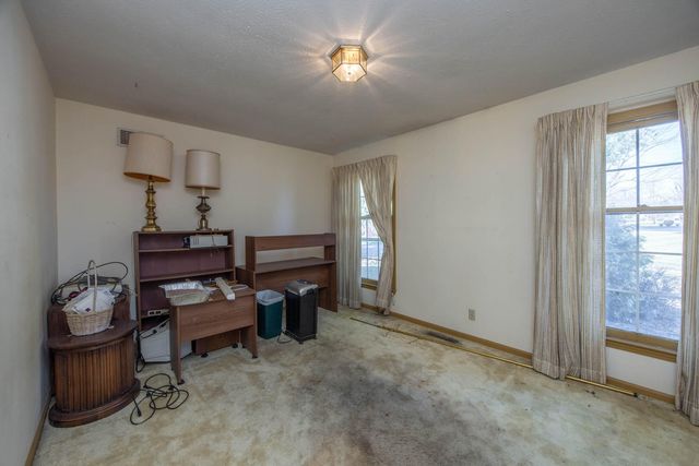 479 Bourbon Acres Road, Paris, KY 40361