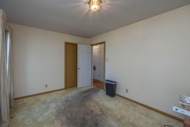 479 Bourbon Acres Road, Paris, KY 40361