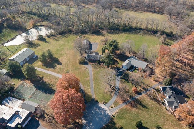 479 Bourbon Acres Road, Paris, KY 40361