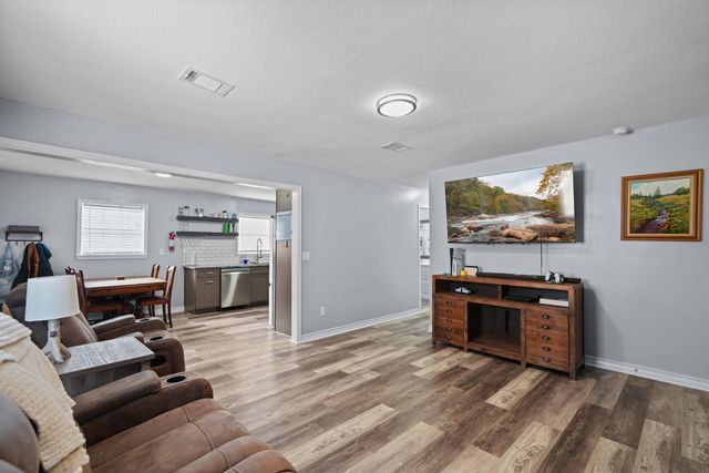 206 Jones Avenue, Niceville, FL 32578