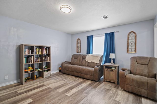 206 Jones Avenue, Niceville, FL 32578