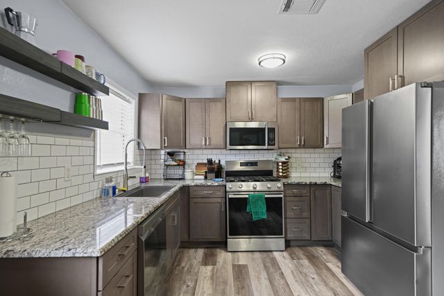 206 Jones Avenue, Niceville, FL 32578