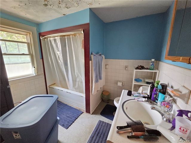 117 Everingham Road, Onondaga, NY 13205