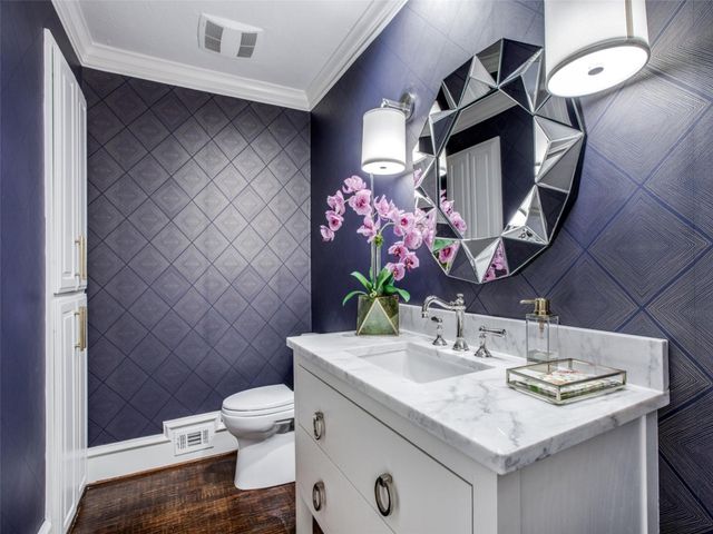 3909 Greenbrier Drive, University Park, TX 75225