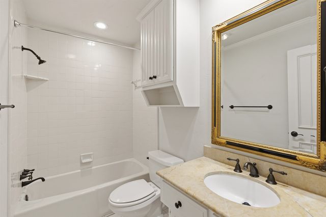 3909 Greenbrier Drive, University Park, TX 75225