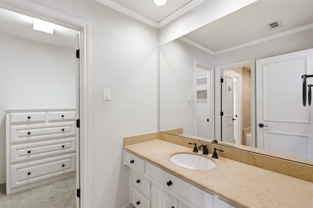 3909 Greenbrier Drive, University Park, TX 75225