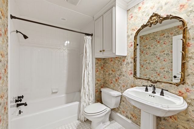 3909 Greenbrier Drive, University Park, TX 75225