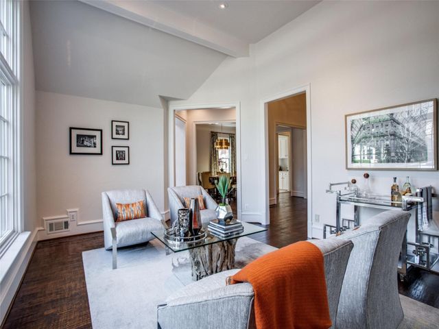 3909 Greenbrier Drive, University Park, TX 75225