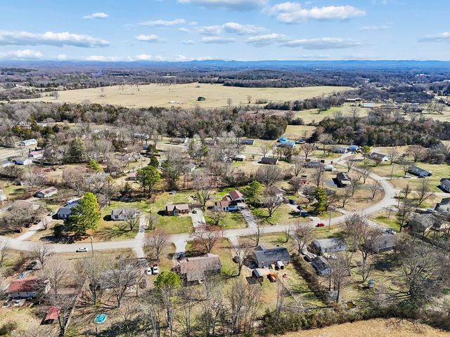 277 S Meribeth Ln, Christiana, TN 37037