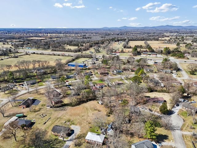 277 S Meribeth Ln, Christiana, TN 37037