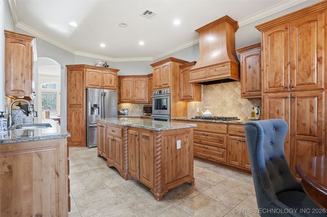 18810 Timberlake Drive, Claremore, OK 74017