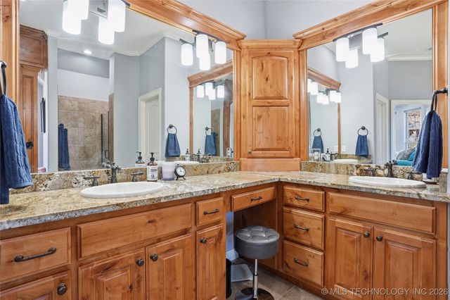 18810 Timberlake Drive, Claremore, OK 74017