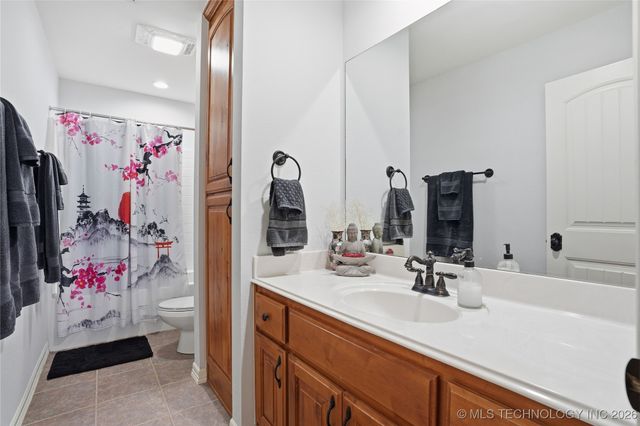 18810 Timberlake Drive, Claremore, OK 74017