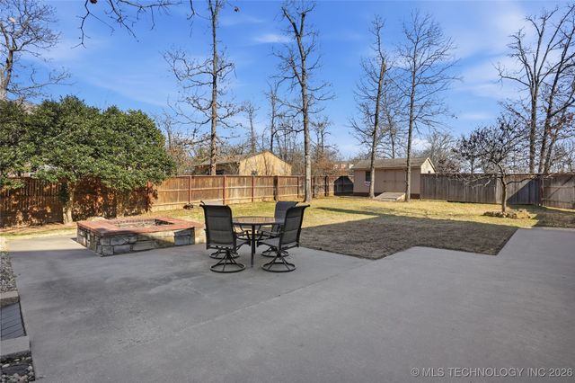 18810 Timberlake Drive, Claremore, OK 74017