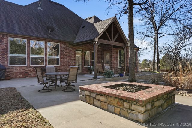 18810 Timberlake Drive, Claremore, OK 74017