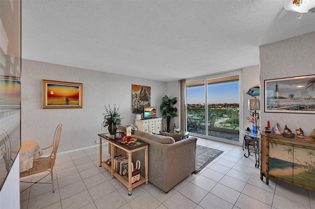 2639 N Riverside Drive 1005, Pompano Beach, FL 33062