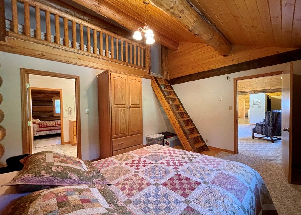 2978 Hwy 296, Cody, WY 82414 photo 9