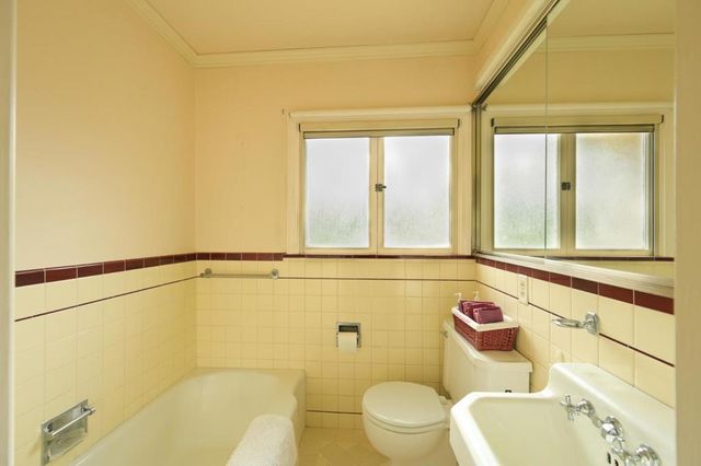 1735 Crockett Lane, Hillsborough, CA 94010