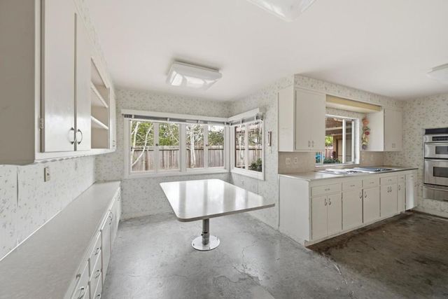 1735 Crockett Lane, Hillsborough, CA 94010