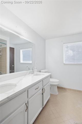 13622 Biscayne Drive, Sterling Heights, MI 48313
