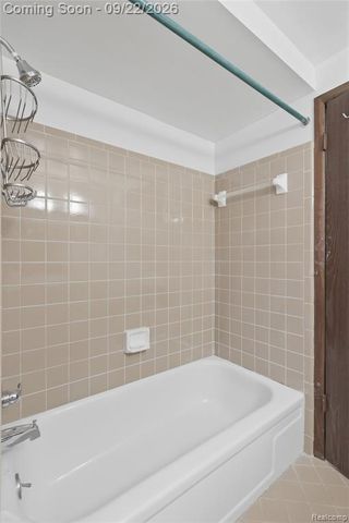 13622 Biscayne Drive, Sterling Heights, MI 48313
