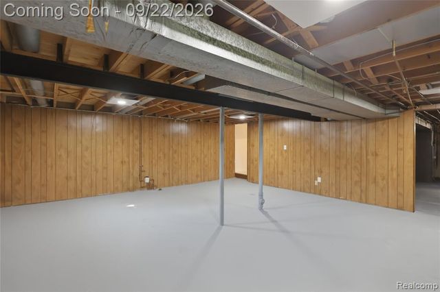13622 Biscayne Drive, Sterling Heights, MI 48313