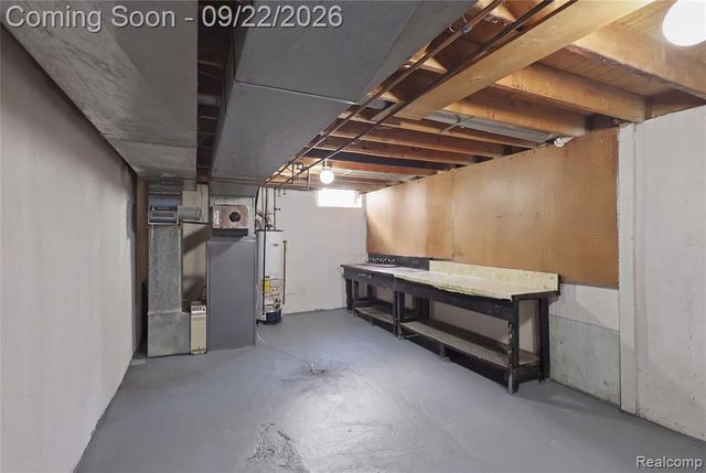 13622 Biscayne Drive, Sterling Heights, MI 48313