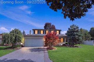 13622 Biscayne Drive, Sterling Heights, MI 48313