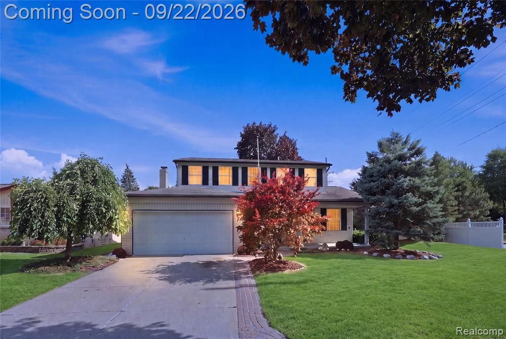 13622 Biscayne Drive, Sterling Heights, MI 48313