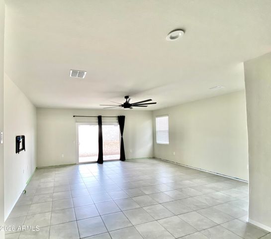 18556 W BUCKSKIN Trail, Wittmann, AZ 85361
