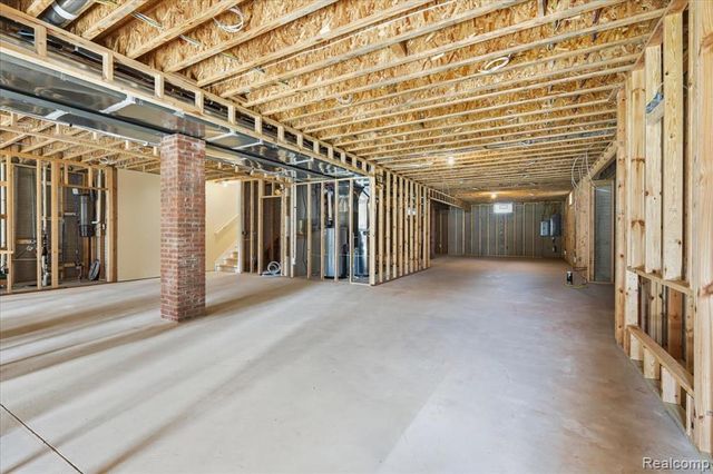 35339 W 13 Mile Road, Farmington Hills, MI 48331