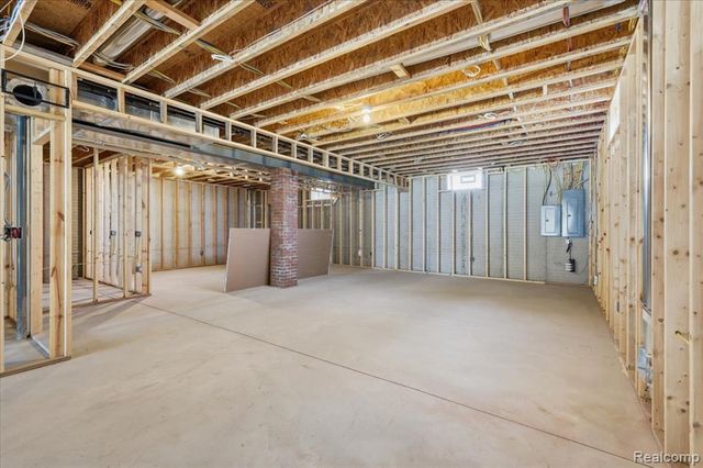 35339 W 13 Mile Road, Farmington Hills, MI 48331