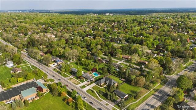 35339 W 13 Mile Road, Farmington Hills, MI 48331